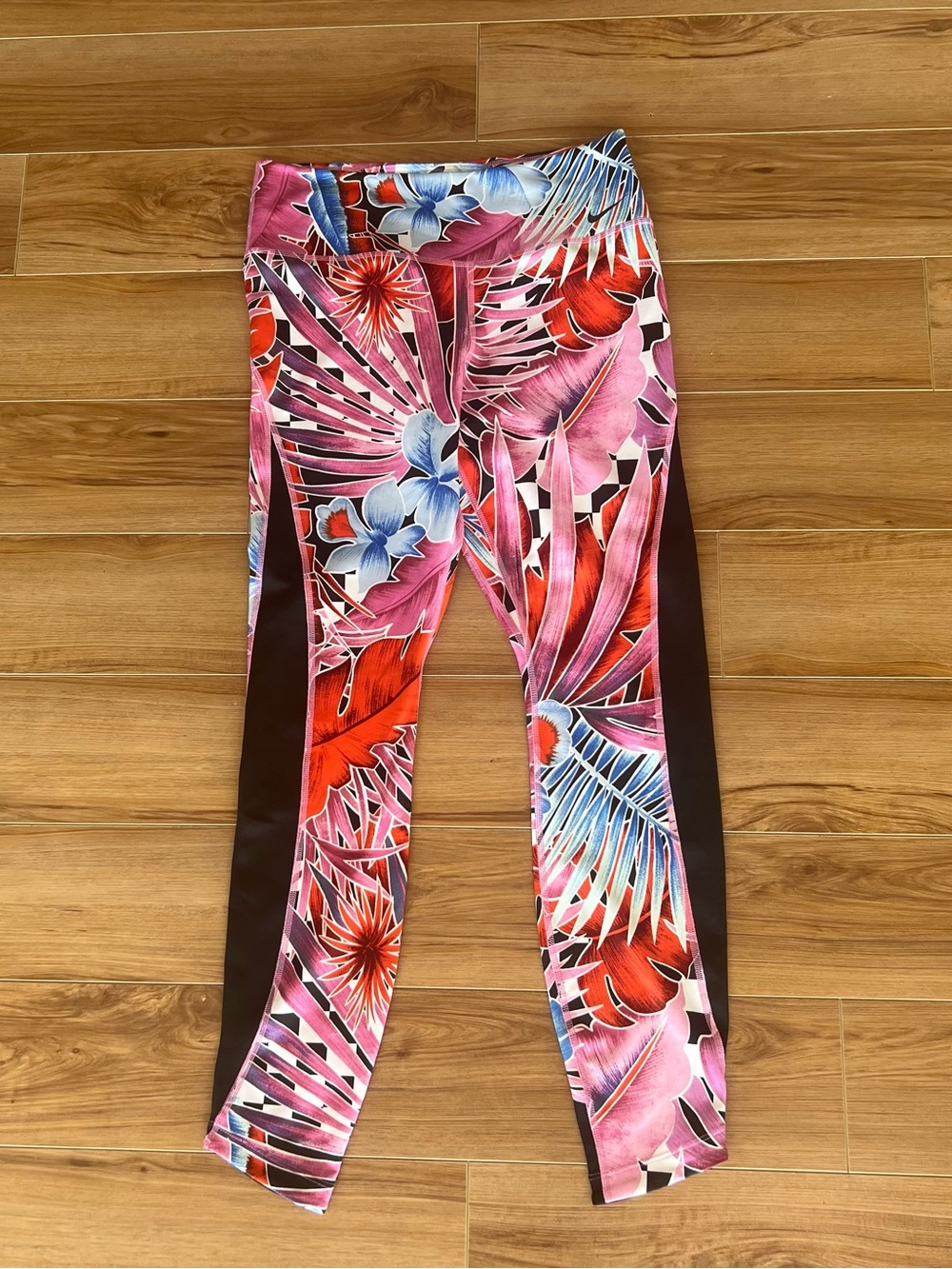 Nike Dri-fit leggings tropical pattern